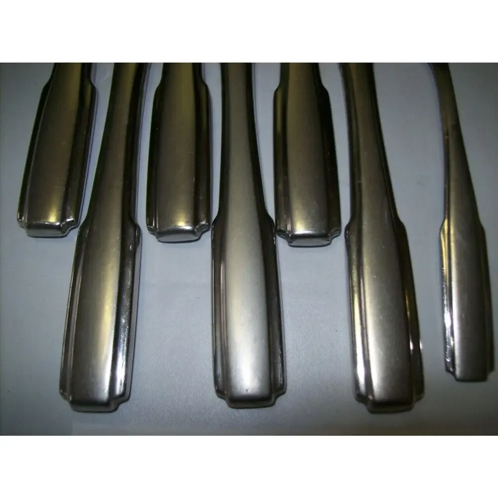 8 Oneida Fremont Knives Spoons Flatware Estate -1211S8